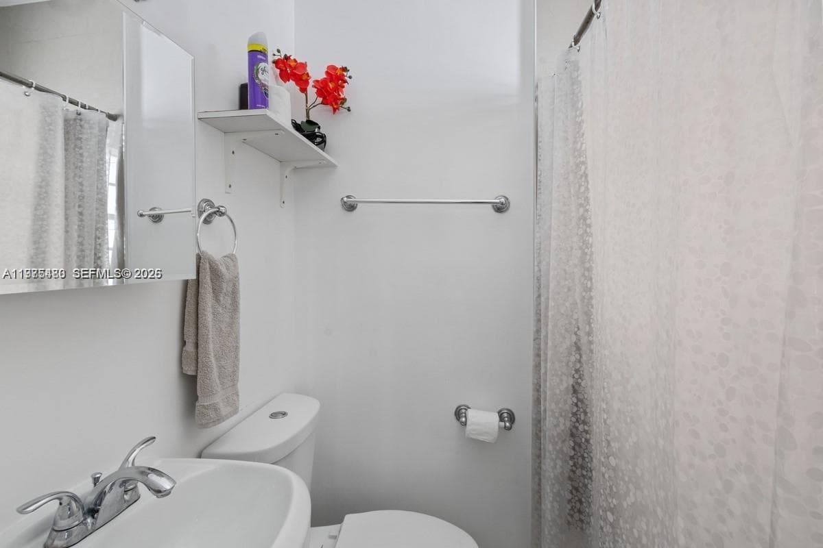 335 Ocean Dr # 310, Miami Beach FL 33139 — 10