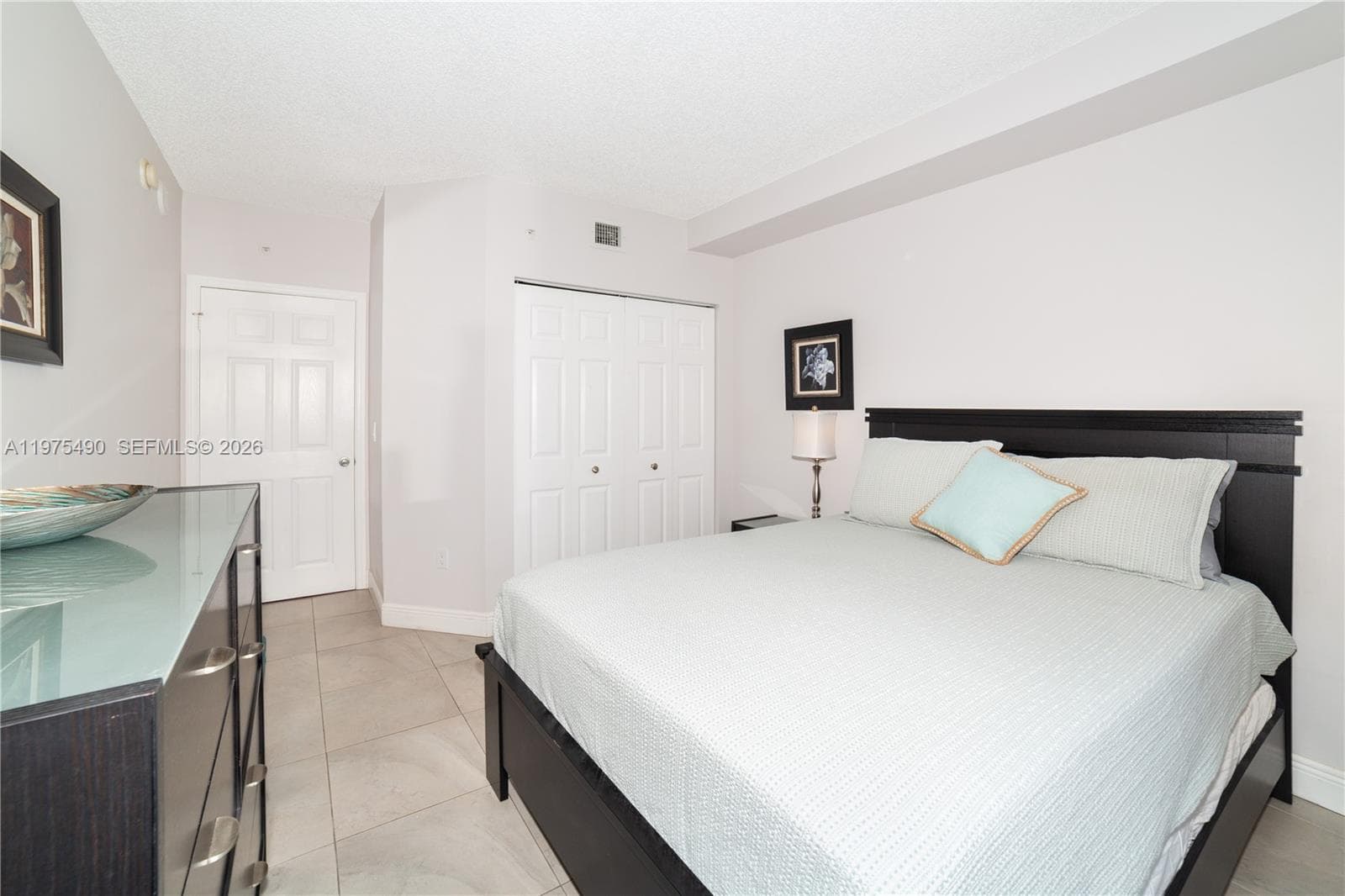 17100 N Bay Rd # 1802, Sunny Isles Beach FL 33160 — 16