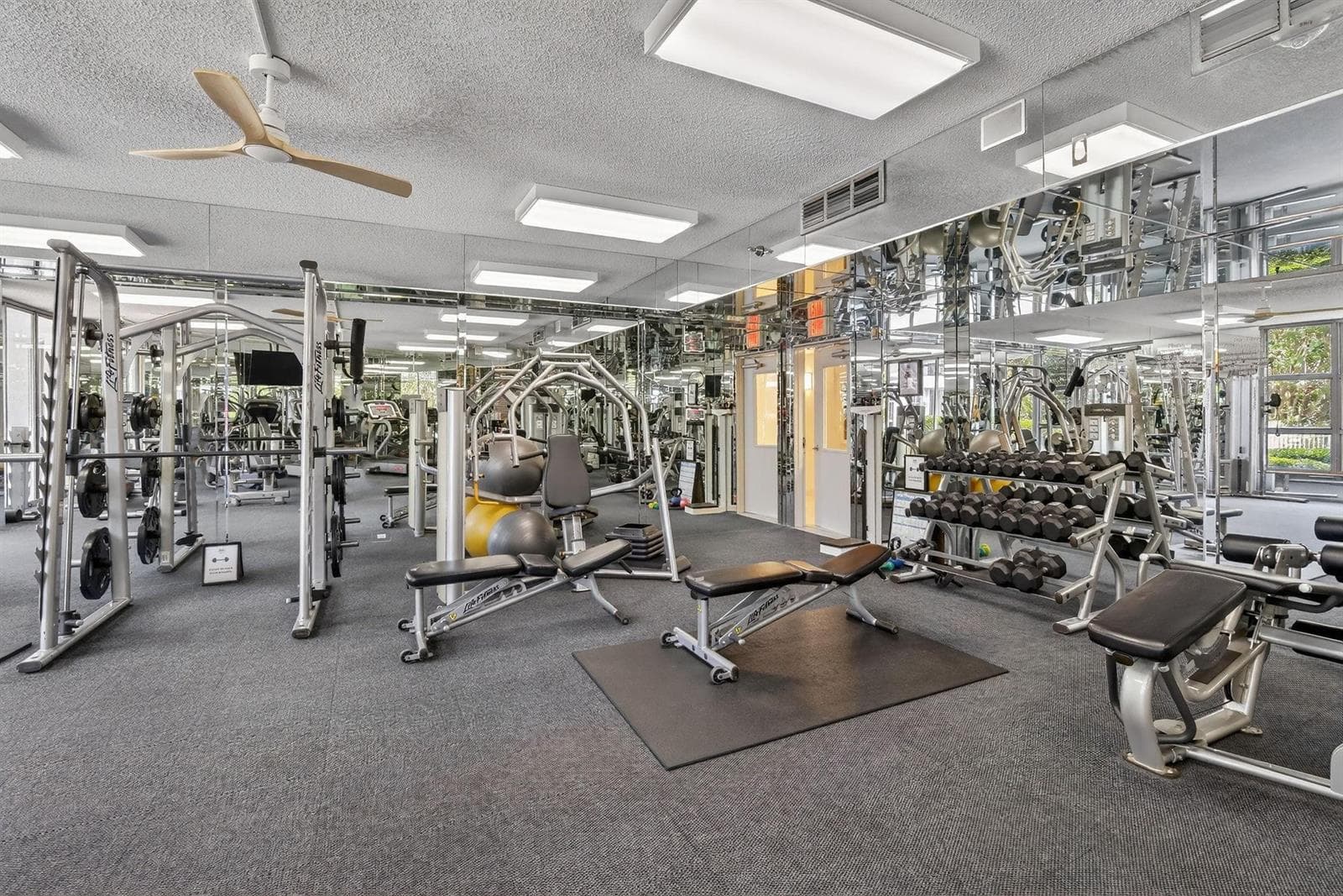 3400 NE 192nd Street # 1008, Miami FL 33180 — 33
