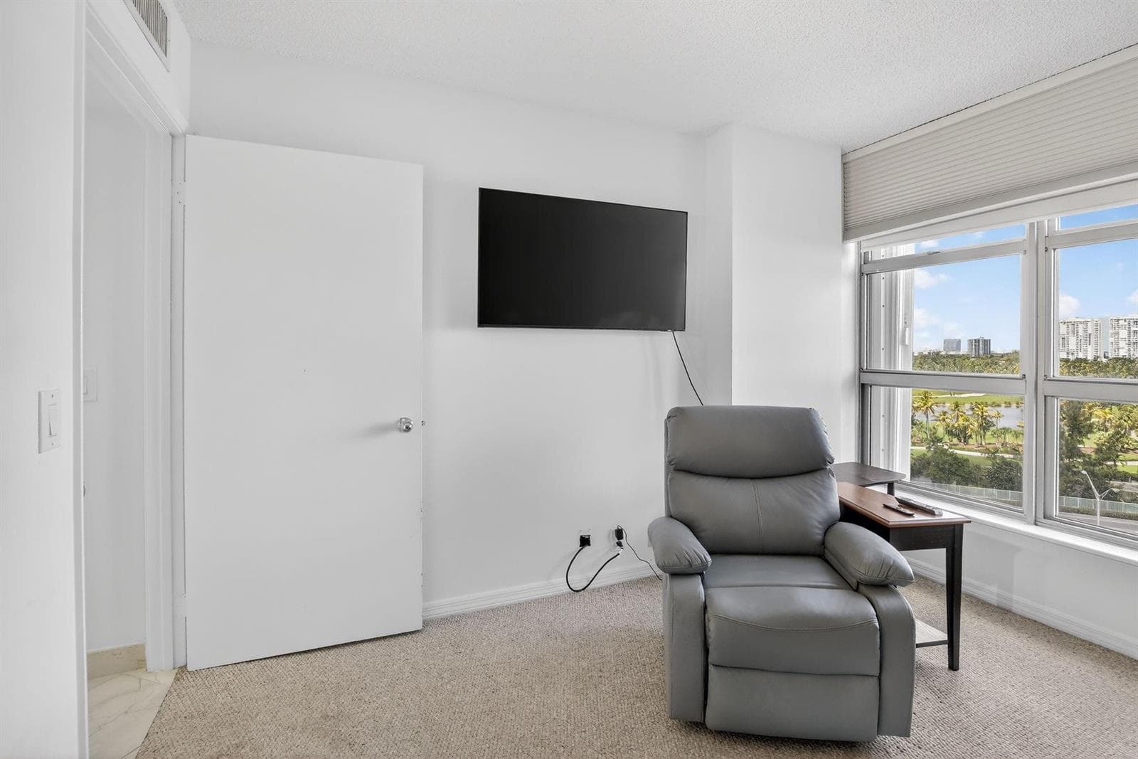 3400 NE 192nd Street # 1008, Miami FL 33180 — 25