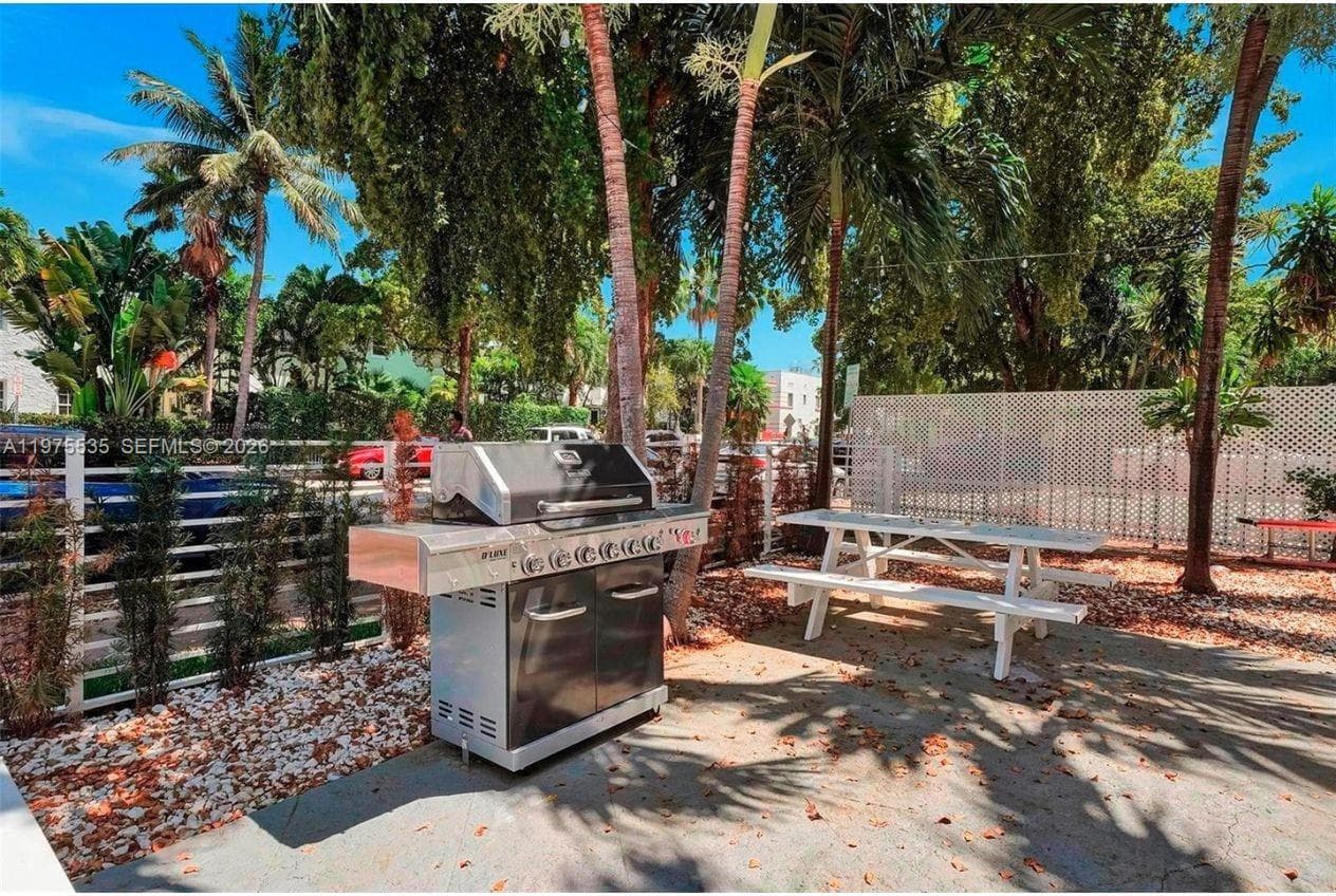 1000 7th Street, Miami Beach FL 33139 — 22