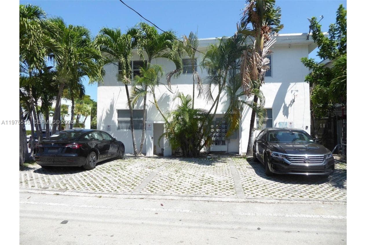 1000 7th Street, Miami Beach FL 33139 — 32