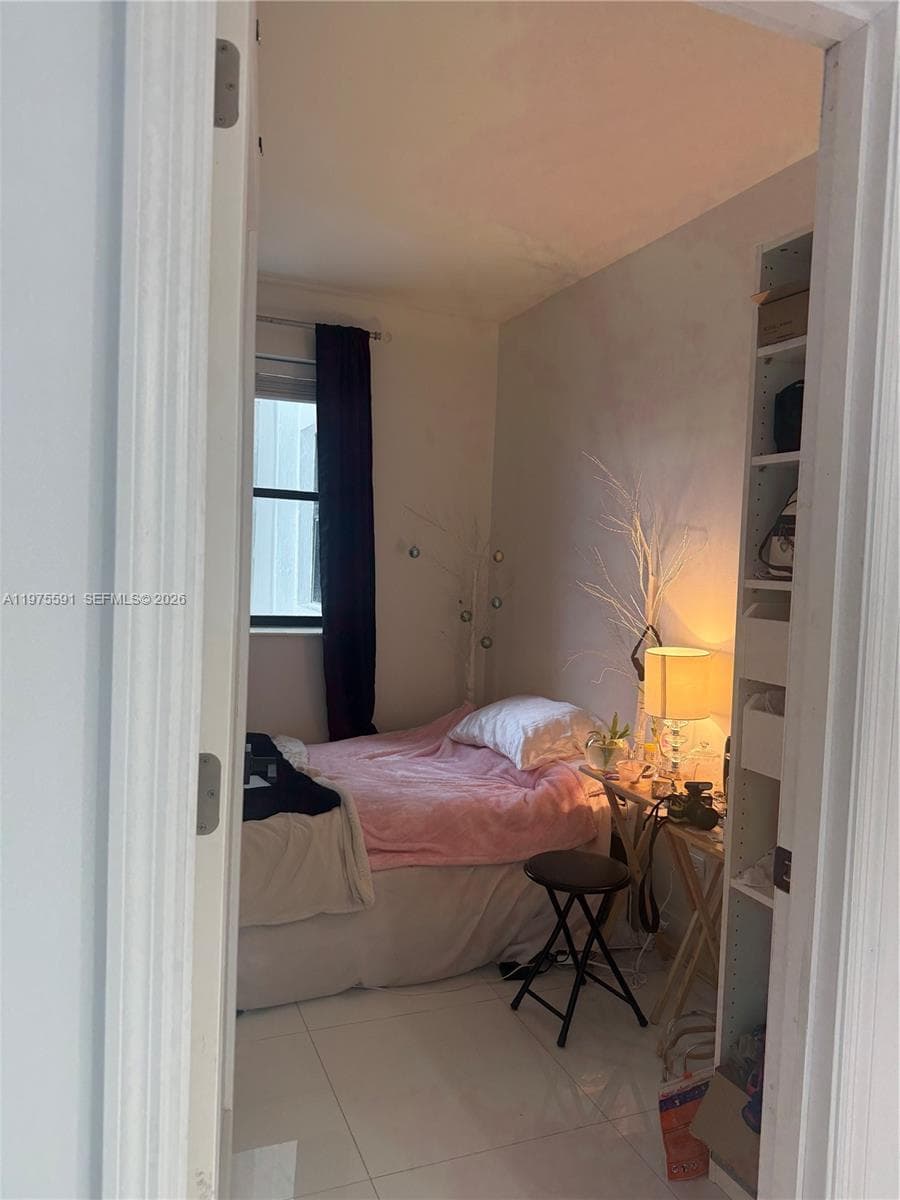 1390 Ocean Dr # 304, Miami Beach FL 33139 — 14