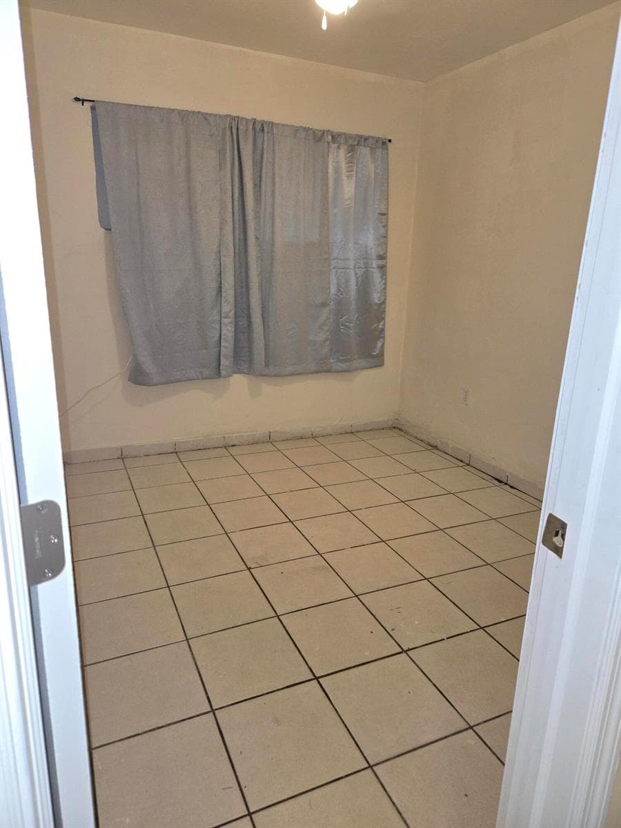 1560 NE 111th Street # 3, Miami FL 33161 — 3