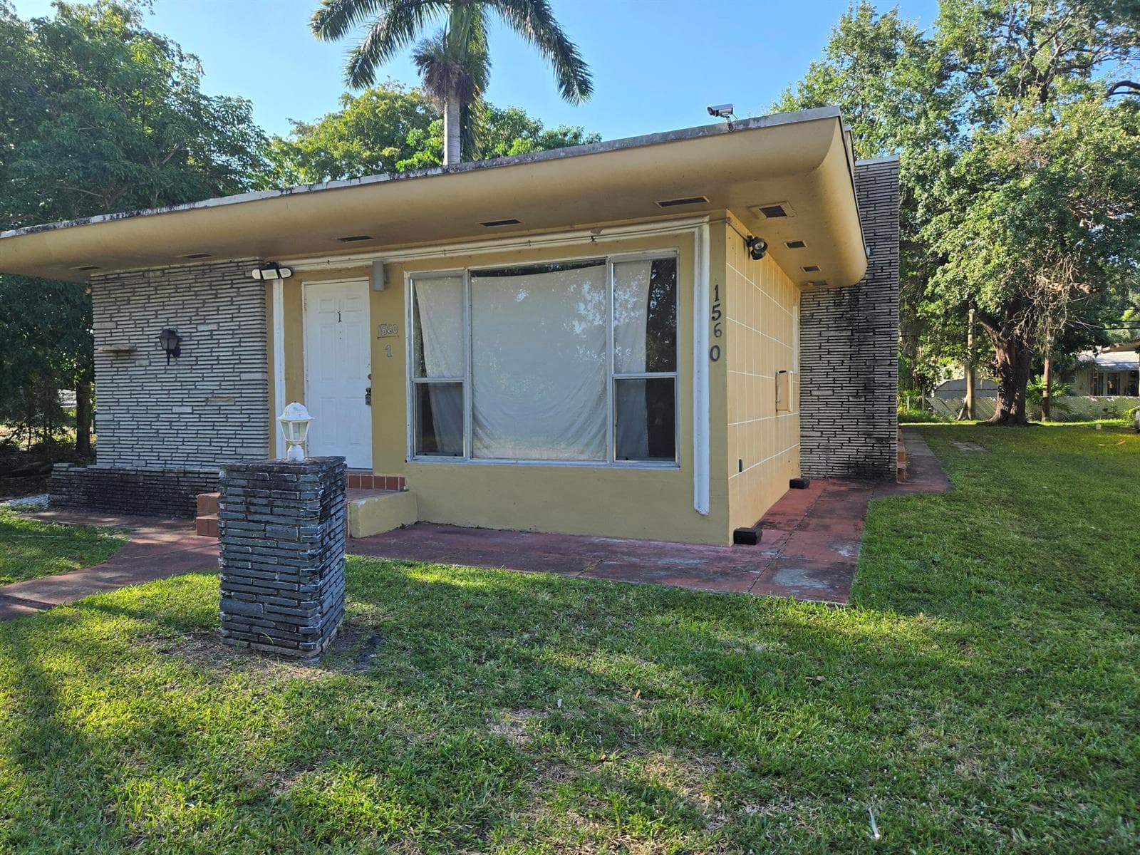 1560 NE 111th Street # 3, Miami FL 33161 — 1