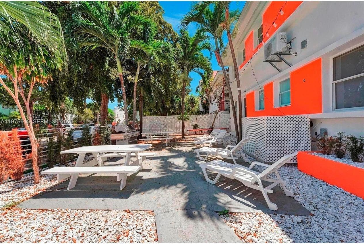 1000 7th St, Miami Beach FL 33139 — 26
