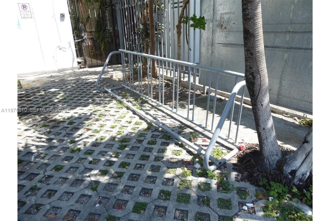 1000 7th St, Miami Beach FL 33139 — 33