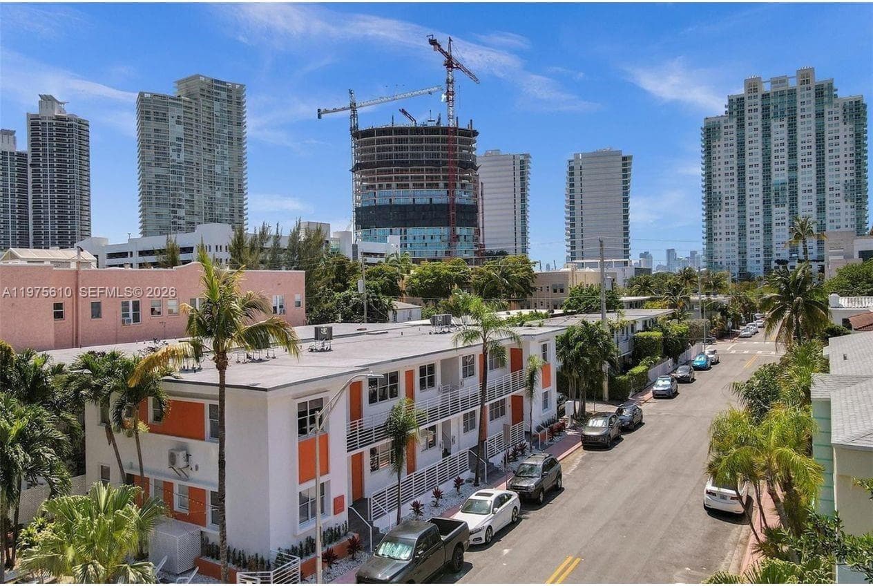 1000 7th St, Miami Beach FL 33139 — 18