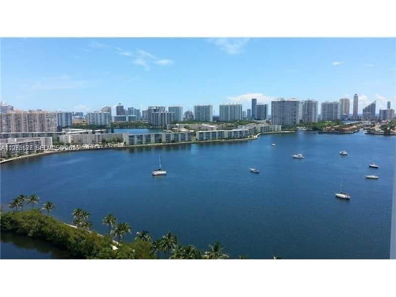 17301 BISCAYNE BLVD#48, North Miami Beach FL 33160 — 2