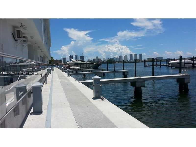 17301 BISCAYNE BLVD#48, North Miami Beach FL 33160 — 4