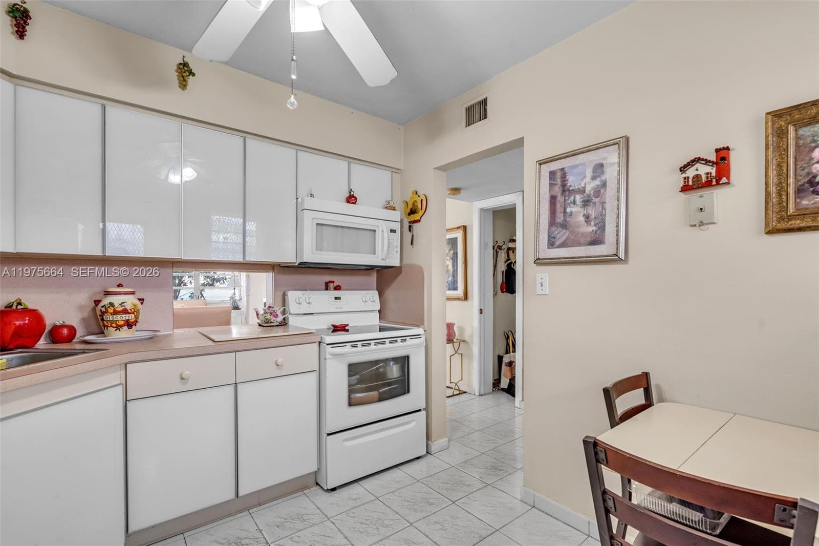 1530 NE 191st St # 105, Miami FL 33179 — 10