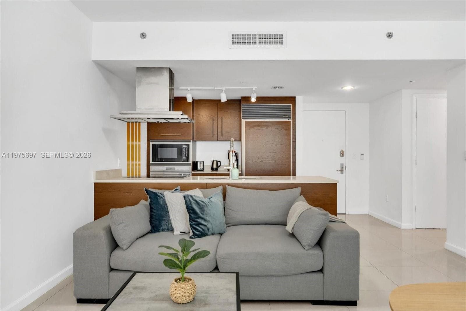 485 Brickell Ave # 1807, Miami FL 33131 — 2
