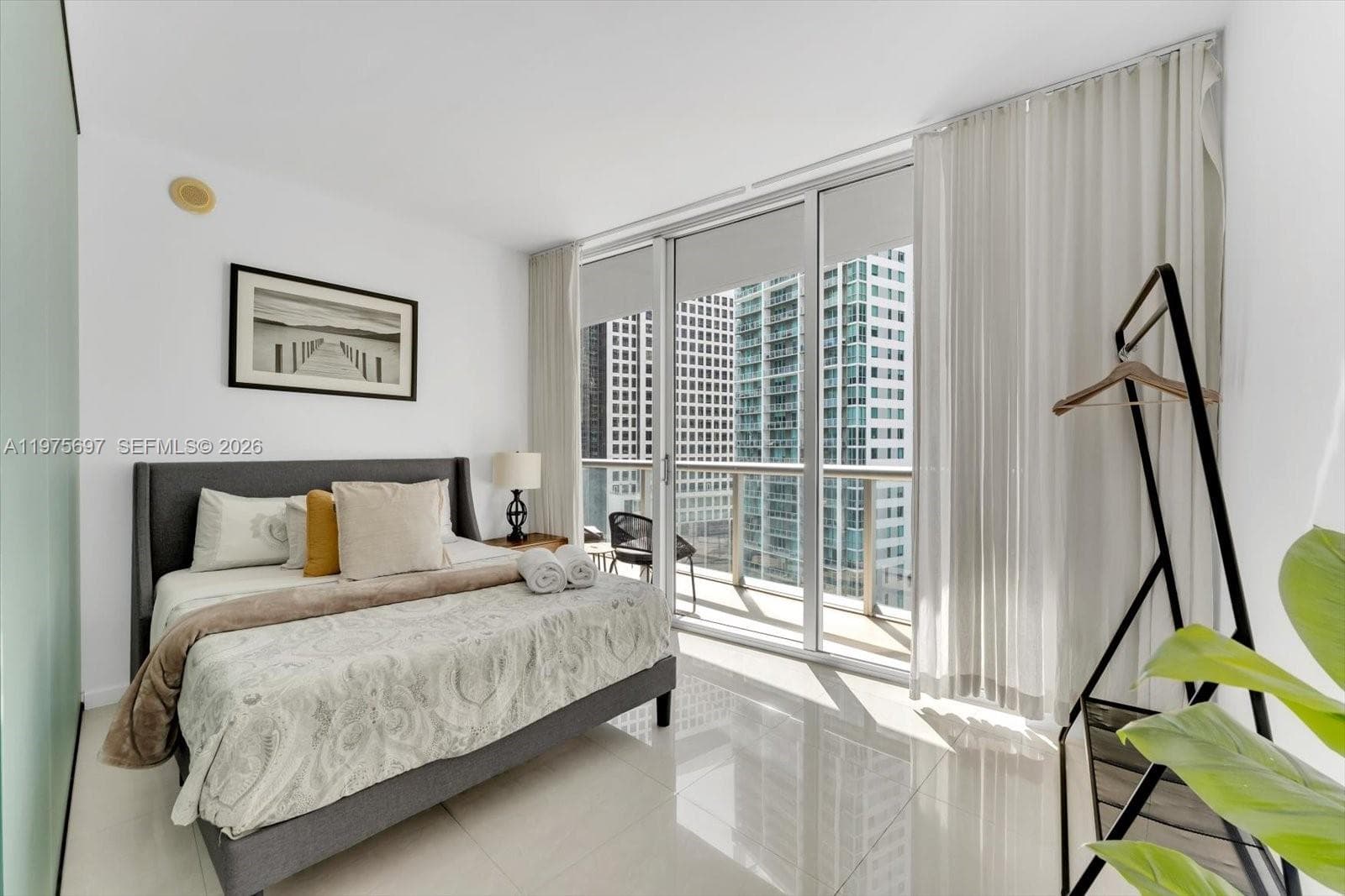 485 Brickell Ave # 1807, Miami FL 33131 — 15