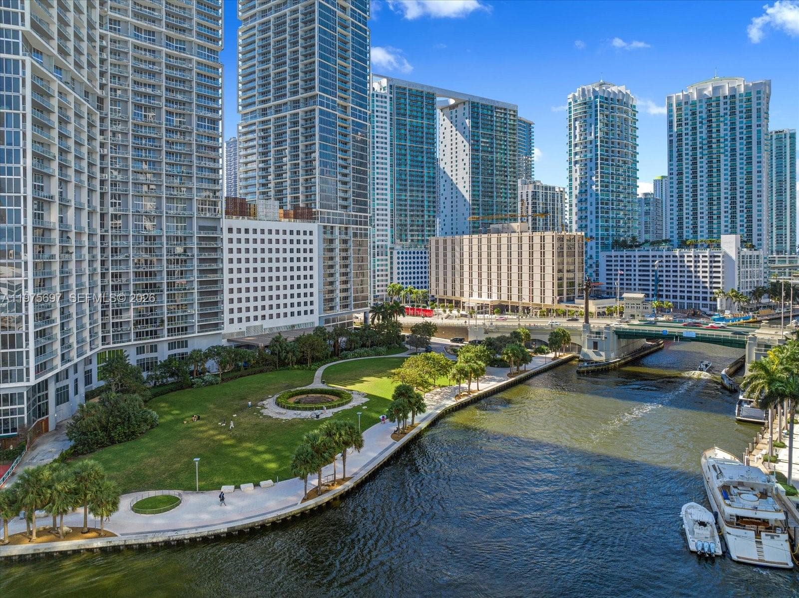 485 Brickell Ave # 1807, Miami FL 33131 — 25