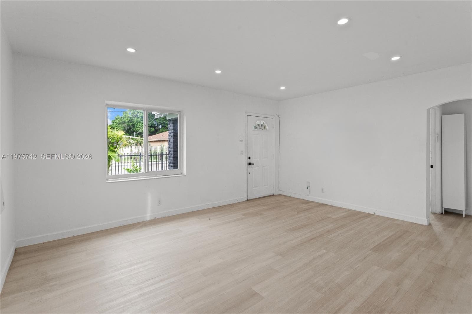 400 NW 47th St, Miami FL 33127 — 2