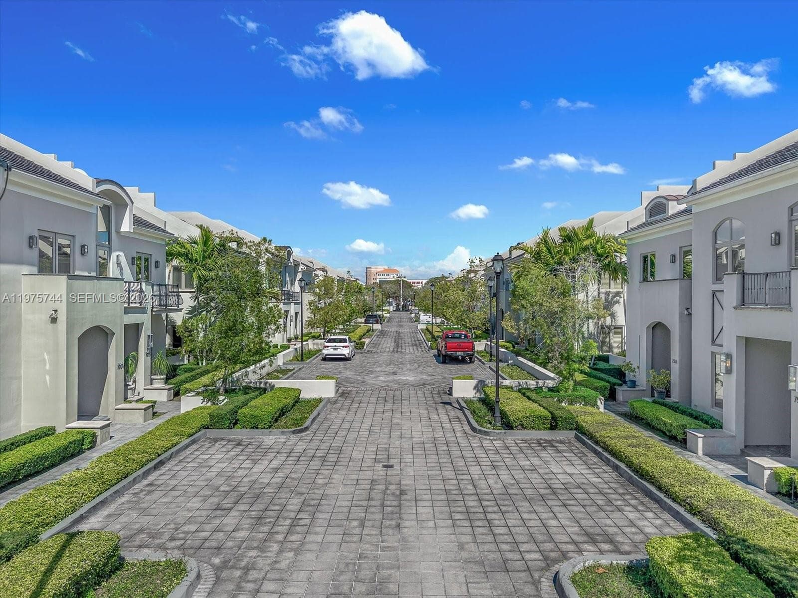 7440 SW 56th Ct, Miami FL 33143 — 38