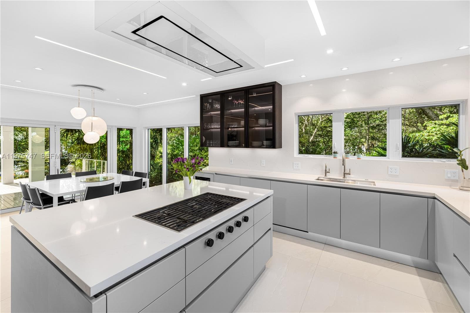 7150 W Lago Dr, Coral Gables FL 33143 — 13