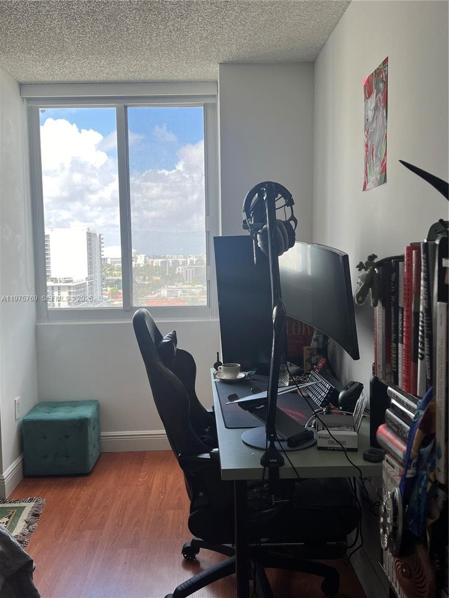 850 N Miami Ave # 1808, Miami FL 33136 — 13