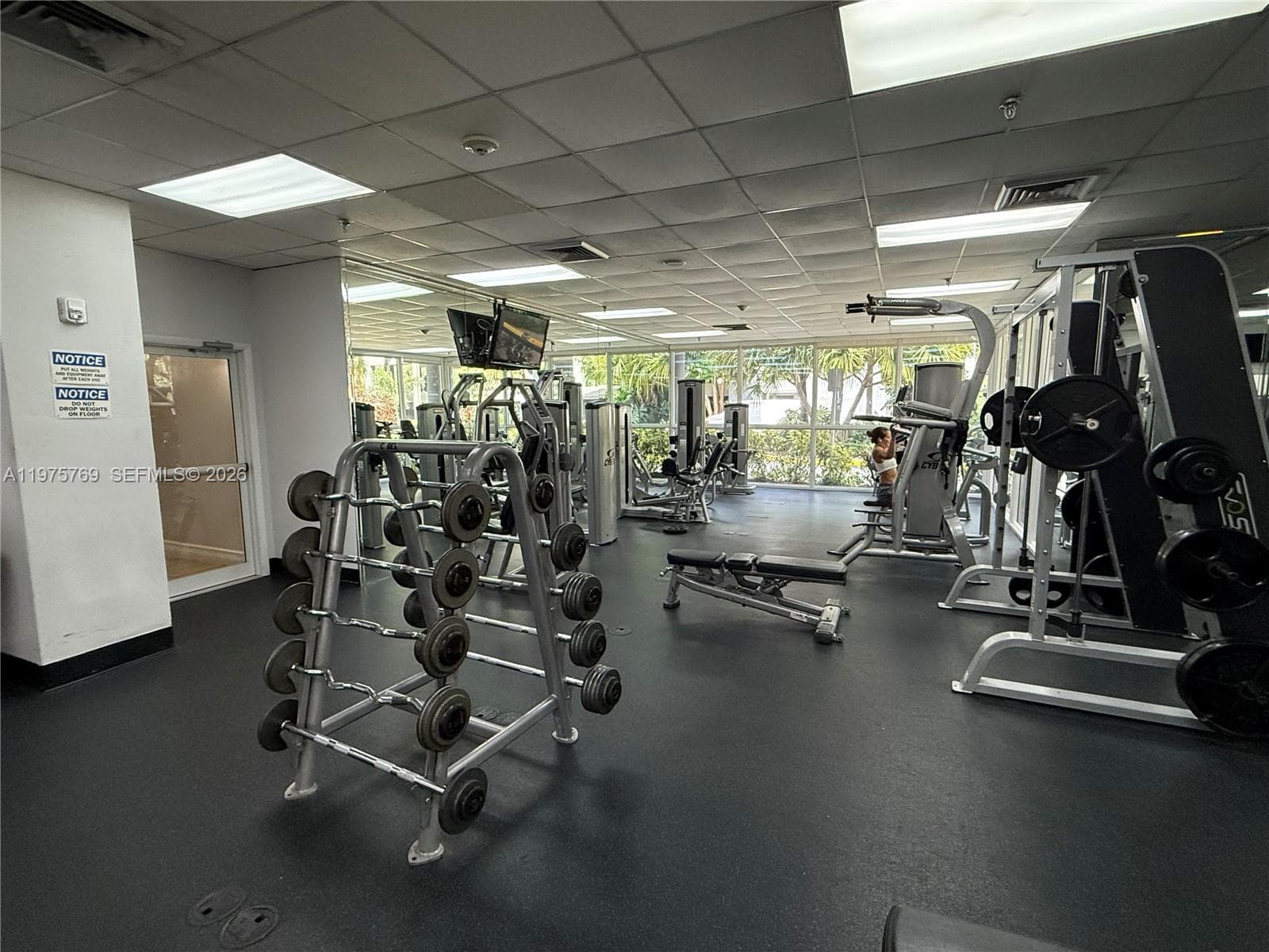 850 N Miami Ave # 1808, Miami FL 33136 — 39