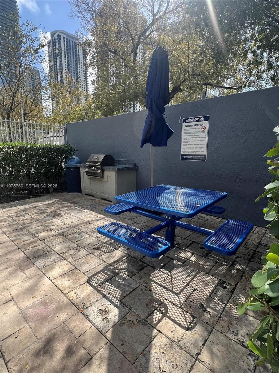 850 N Miami Ave # 1808, Miami FL 33136 — 25