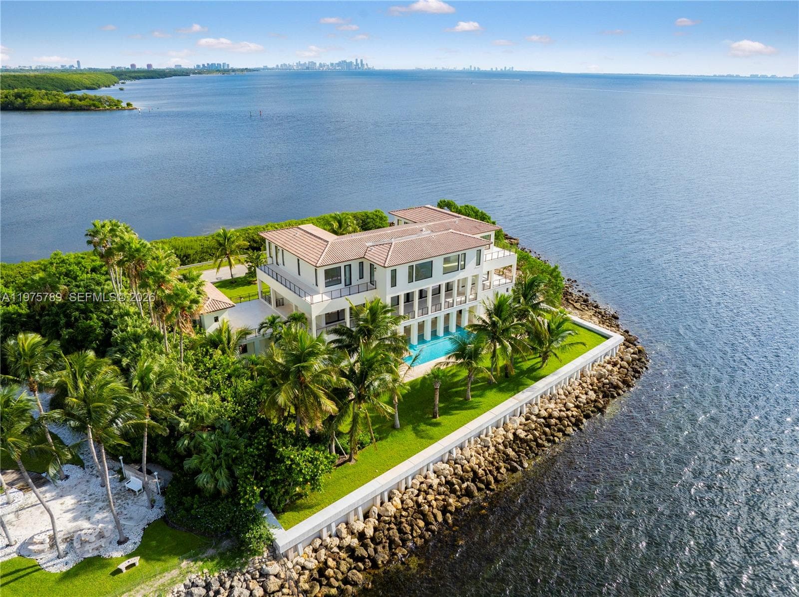 650 Lugo Ave, Coral Gables FL 33156 — 33