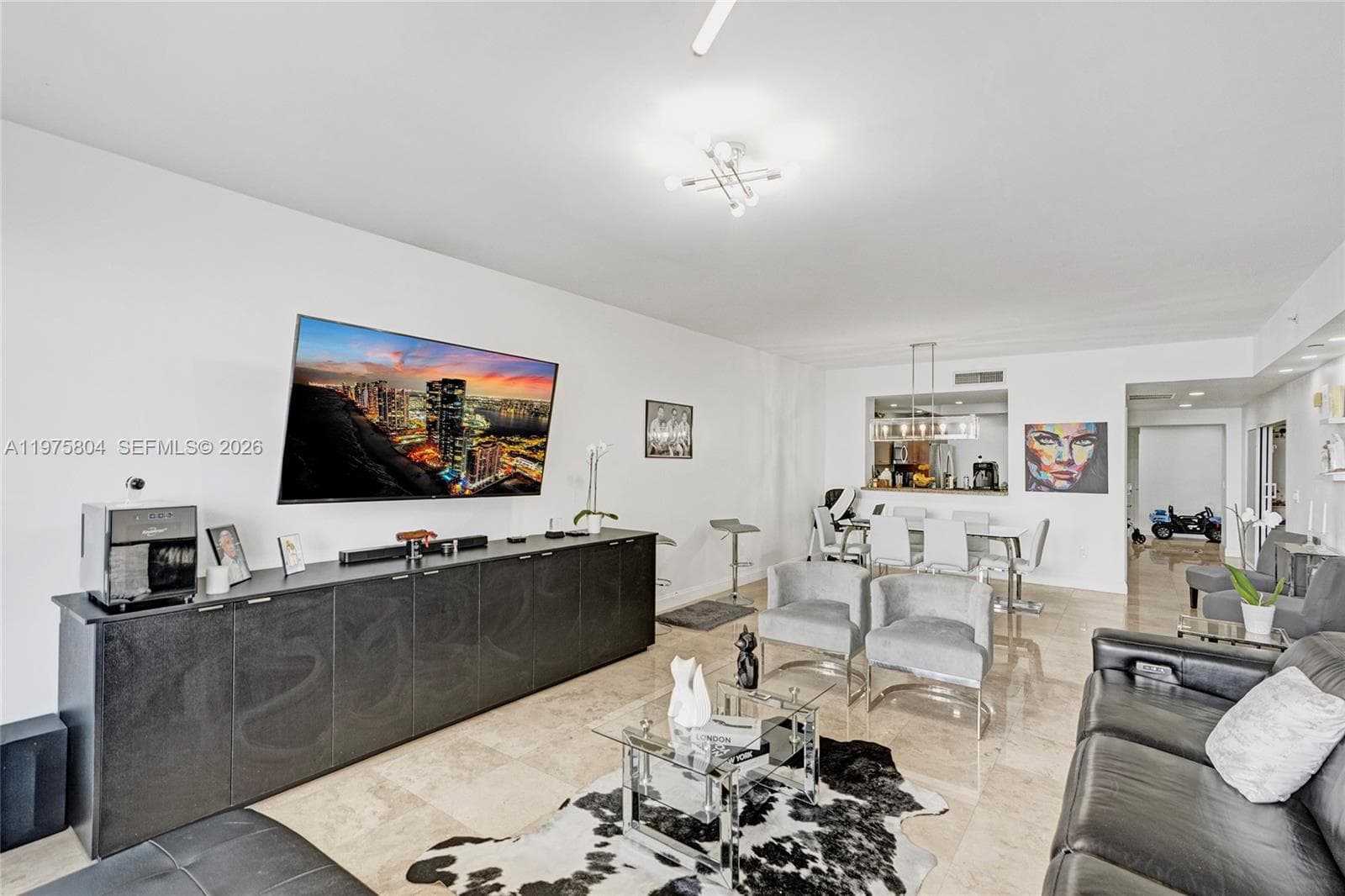 3330 NE 190th St # 1212, Aventura FL 33180 — 23