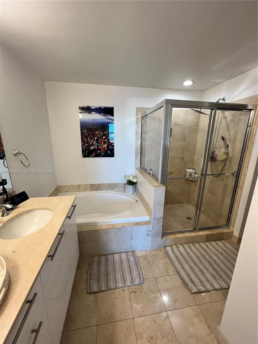 3330 NE 190th St # 1212, Aventura FL 33180 — 6