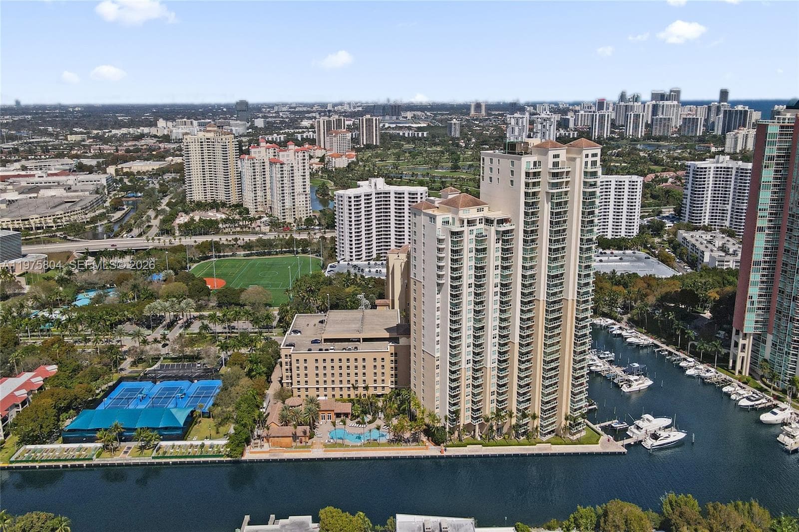 3330 NE 190th St # 1212, Aventura FL 33180 — 35