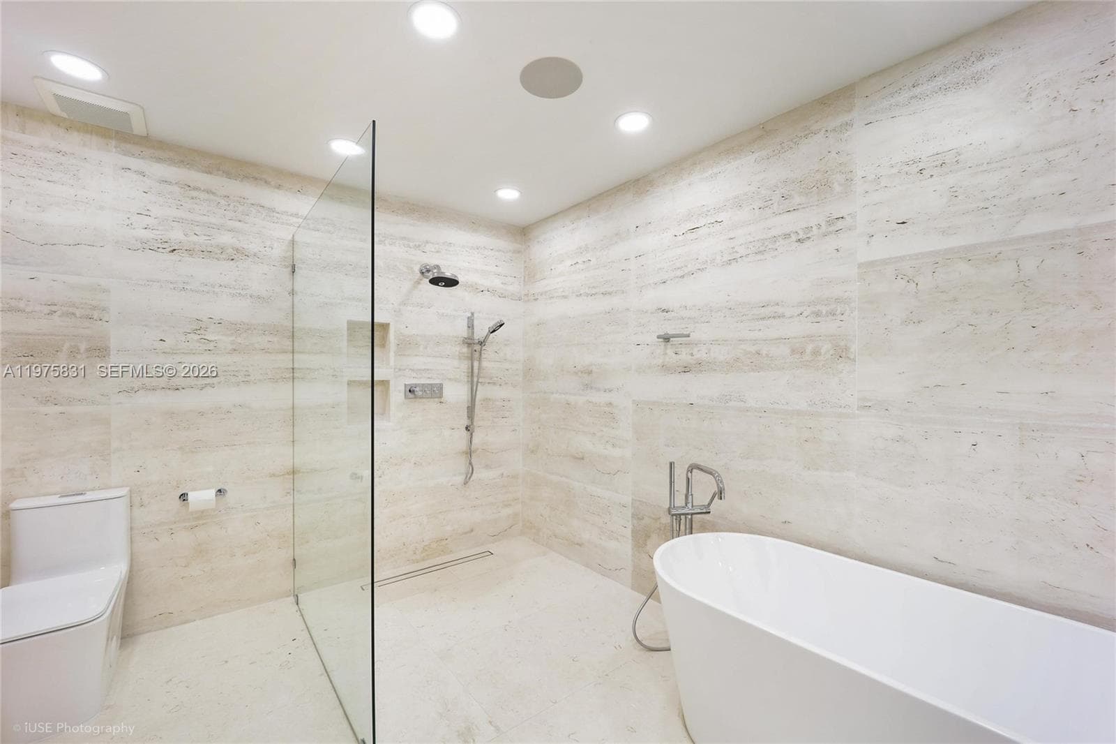 555 NE 52nd Ter, Miami FL 33137 — 23