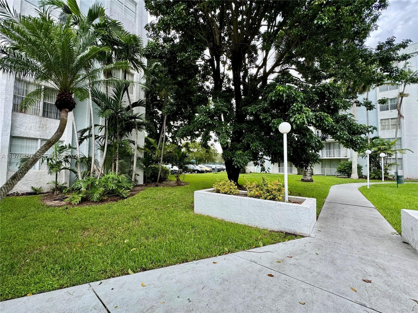 484 NW 165th St Rd # 411, Miami FL 33169 — 17