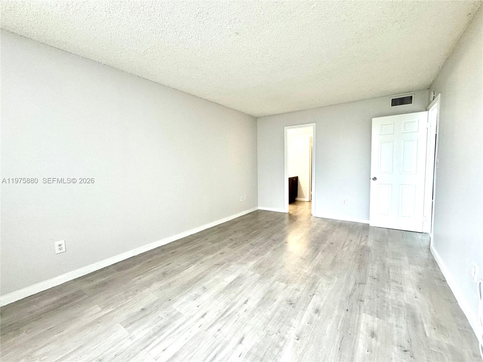 484 NW 165th St Rd # 411, Miami FL 33169 — 12