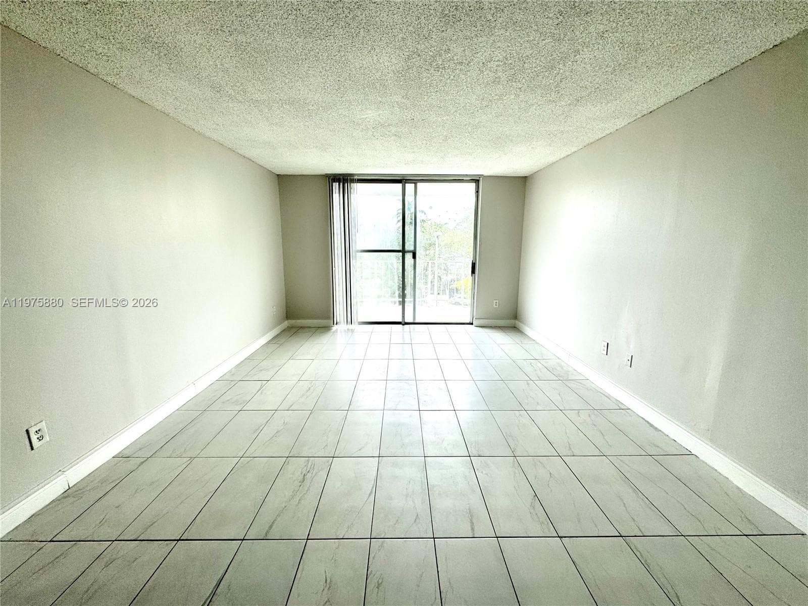 484 NW 165th St Rd # 411, Miami FL 33169 — 7