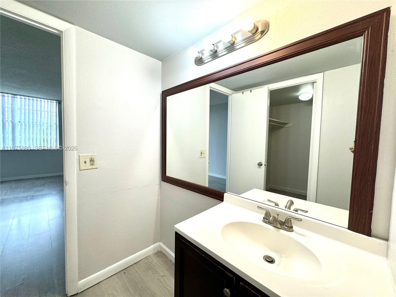 484 NW 165th St Rd # 411, Miami FL 33169 — 15