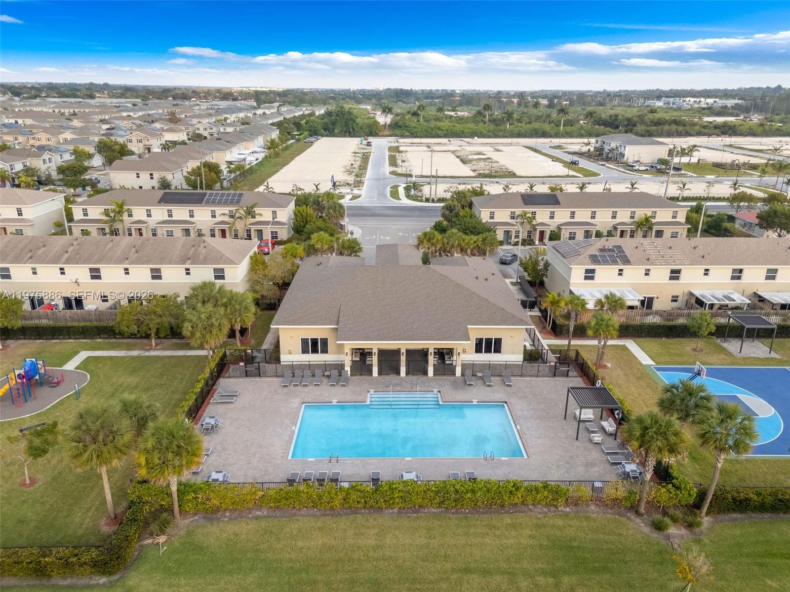 533 NE 5 PL, Homestead FL 33034 — 24