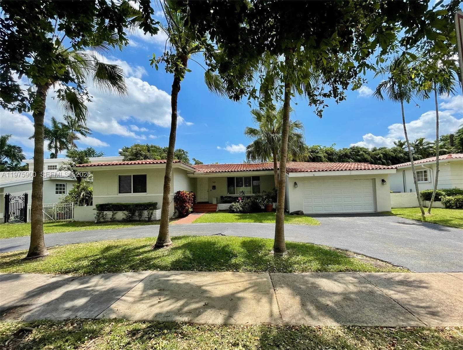 1420 Baracoa Ave, Coral Gables FL 33146 — 1