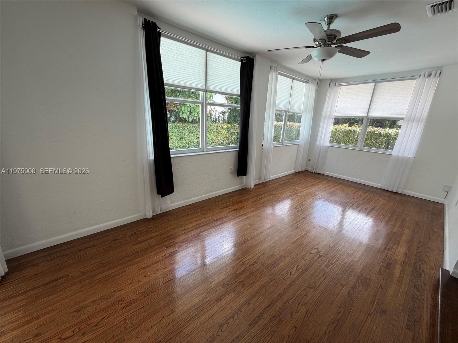 1420 Baracoa Ave, Coral Gables FL 33146 — 4