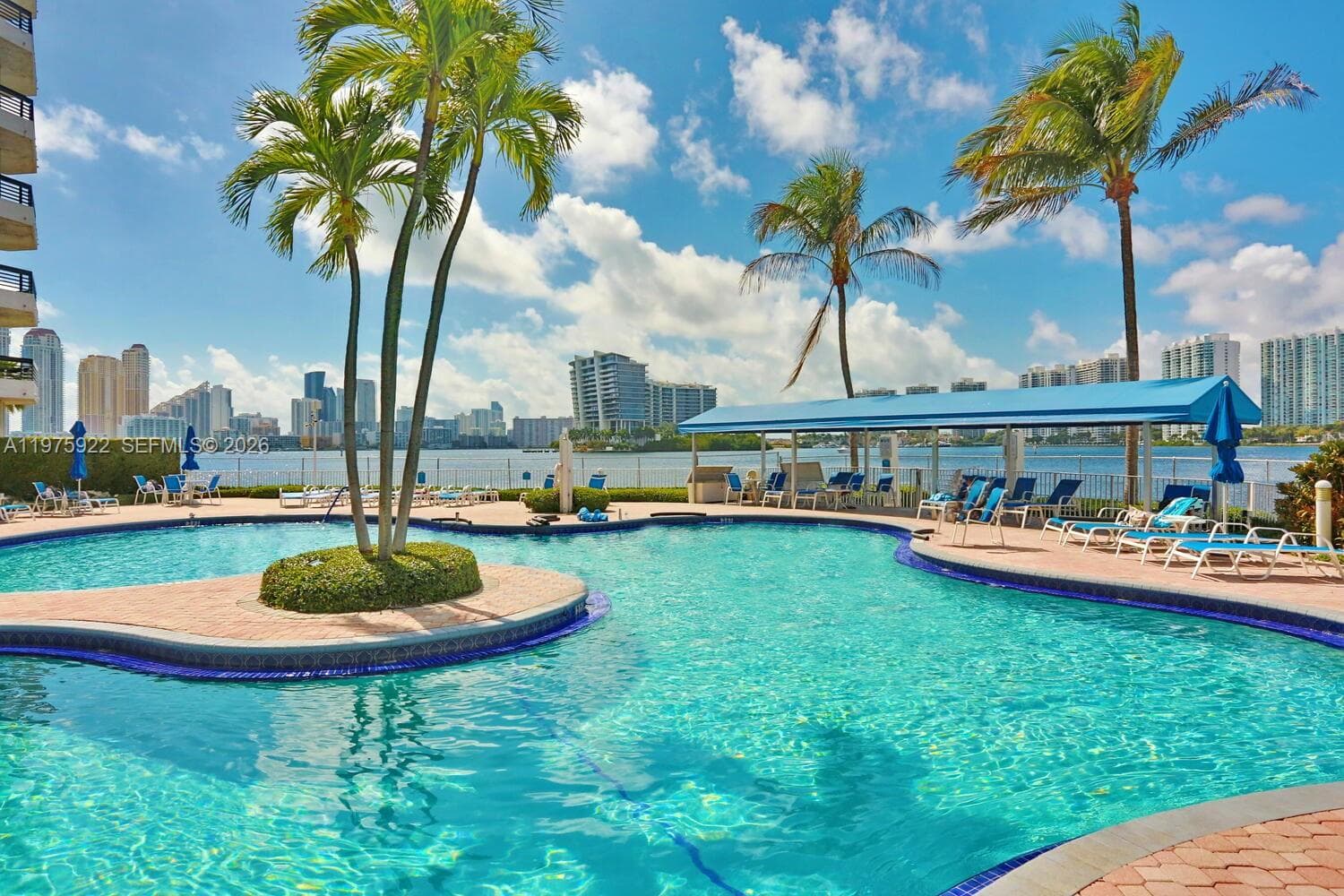 3530 Mystic Pointe Dr # 2807, Aventura FL 33180 — 50