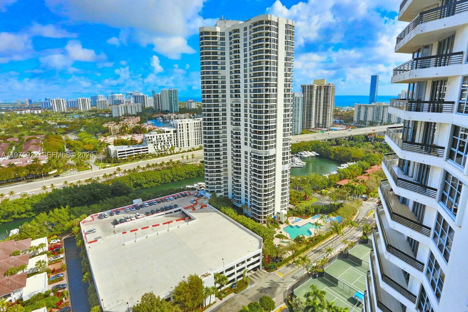3530 Mystic Pointe Dr # 2807, Aventura FL 33180 — 48