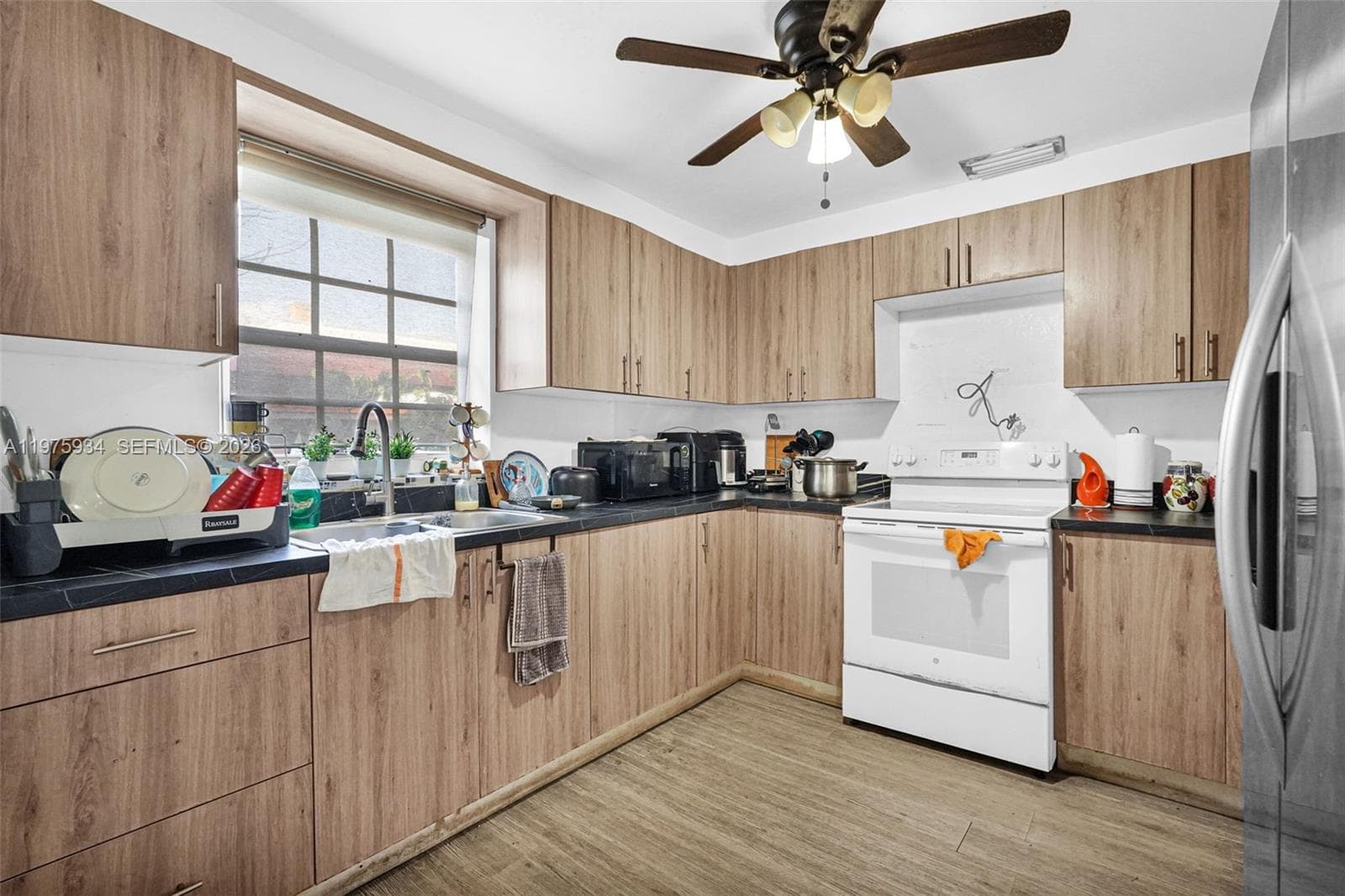 538 NW 20th Ave, Miami FL 33125 — 3