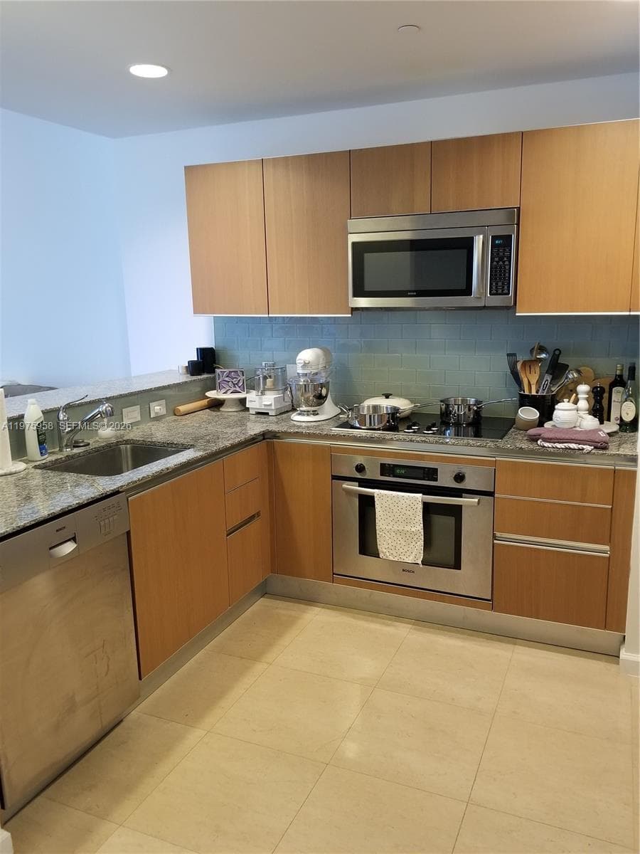 1050 BRICKELL AV # 2622, Miami FL 33131 — 8