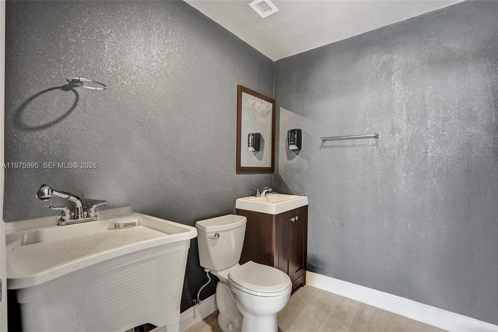 5595 NW 17th Ave, Miami FL 33142 — 22