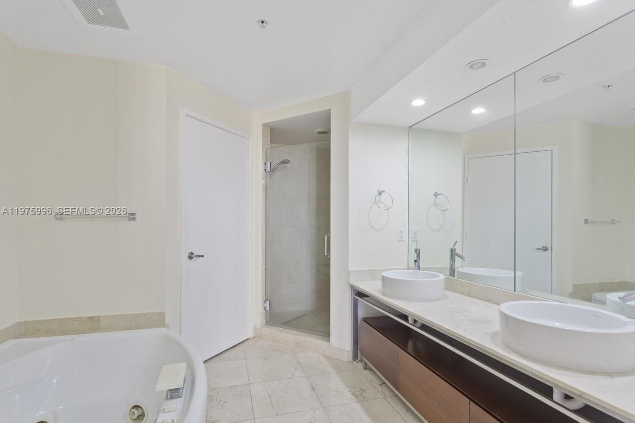 16275 Collins Ave # 904, Sunny Isles Beach FL 33160 — 7