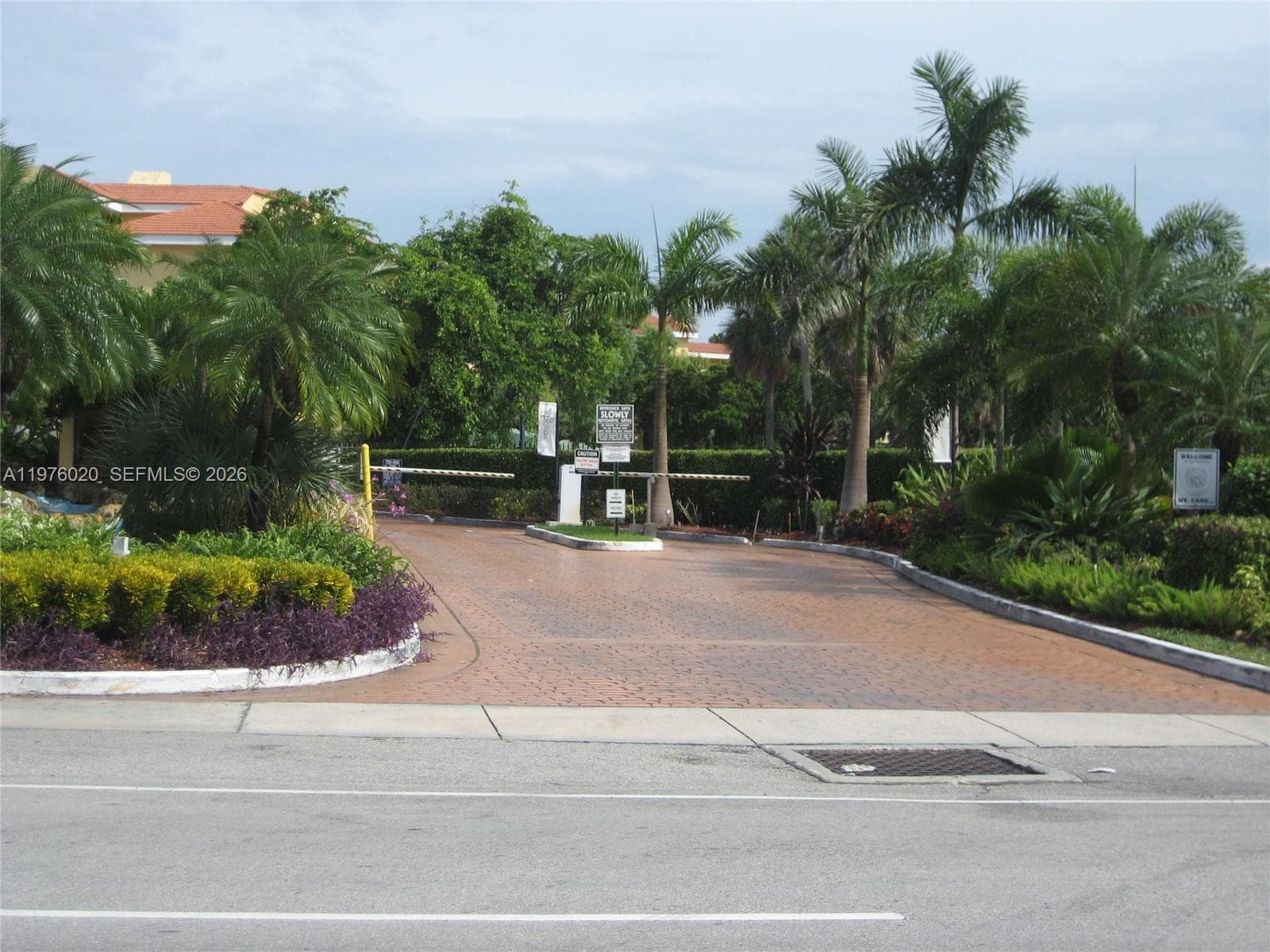 8305 SW 152 AV # 405, Miami FL 33193 — 27