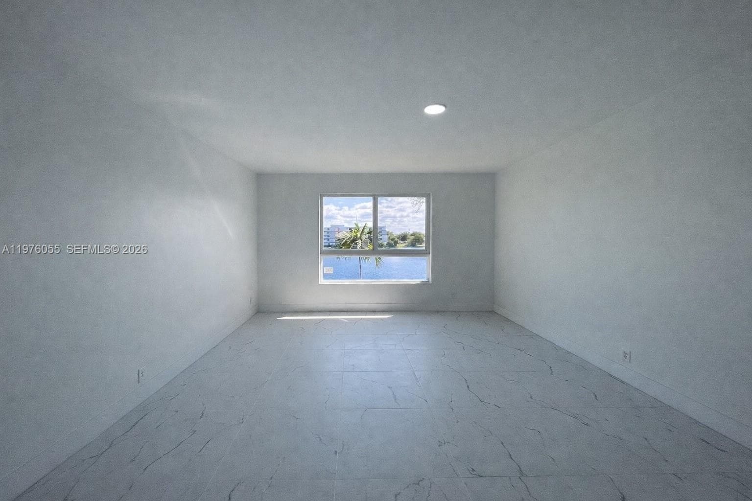 19255 NE 2nd Ave # 2224, Miami FL 33179 — 1