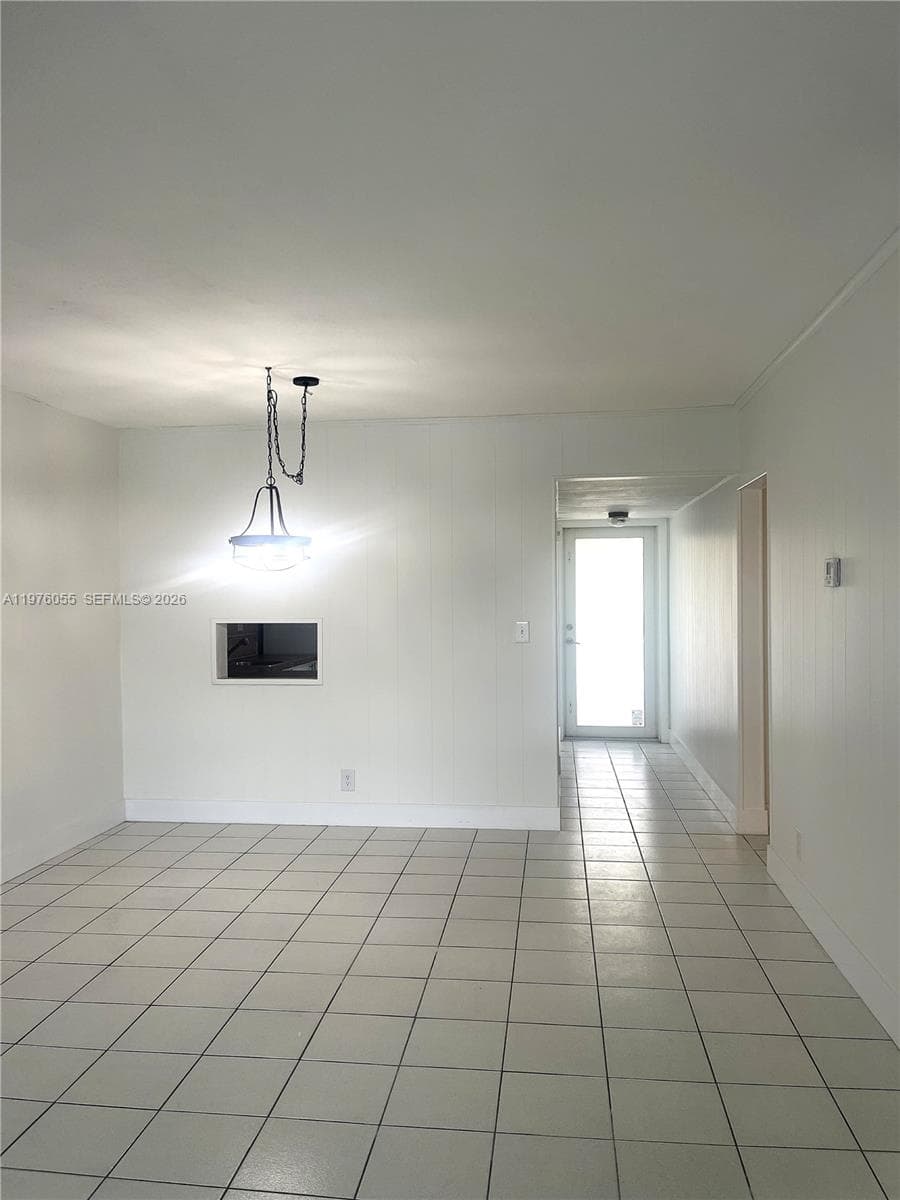 19255 NE 2nd Ave # 2224, Miami FL 33179 — 10