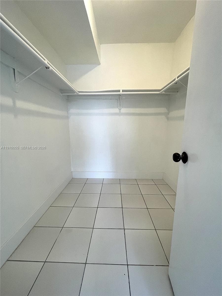 19255 NE 2nd Ave # 2224, Miami FL 33179 — 8
