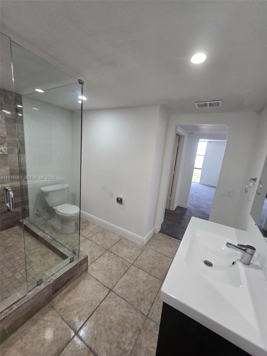13499 Biscayne Blvd # 1505, North Miami FL 33181 — 17