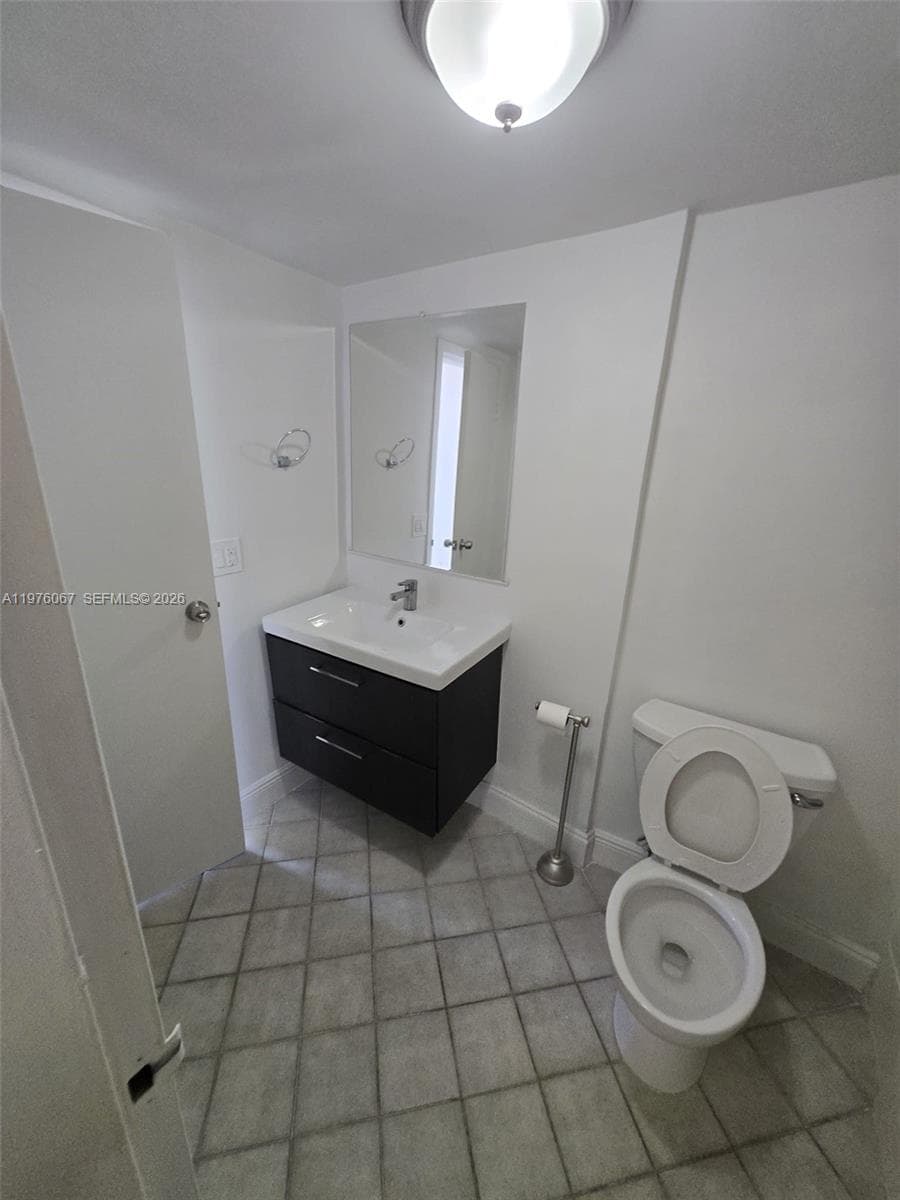 13499 Biscayne Blvd # 1505, North Miami FL 33181 — 10