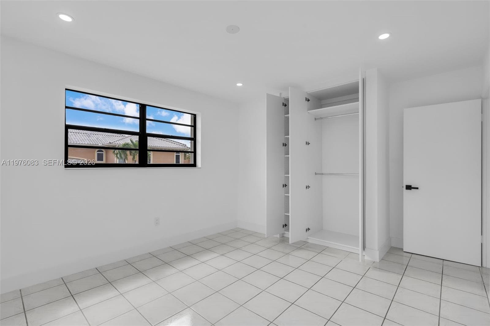 1005 W 36th Pl, Hialeah FL 33012 — 22