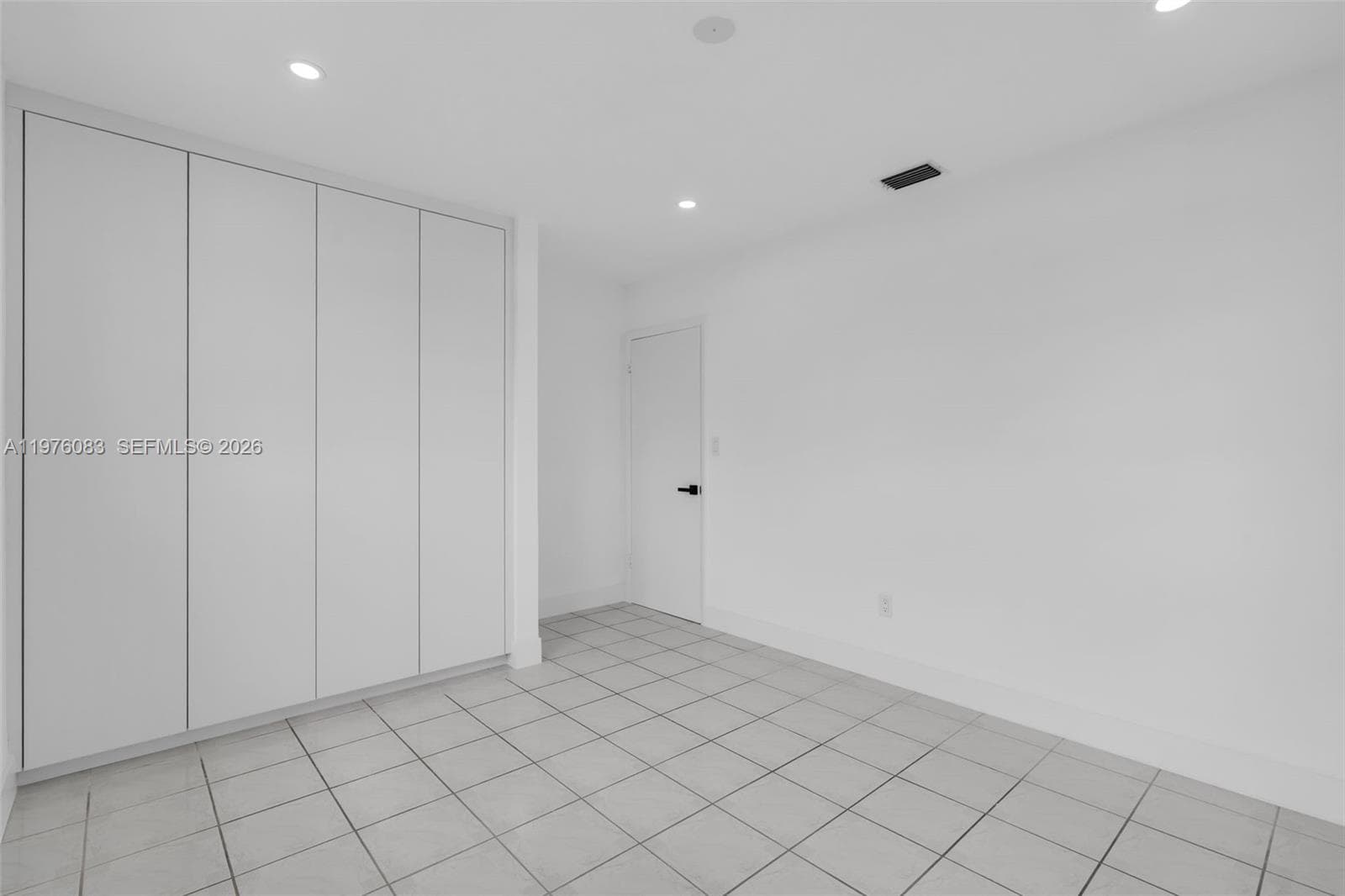 1005 W 36th Pl, Hialeah FL 33012 — 21